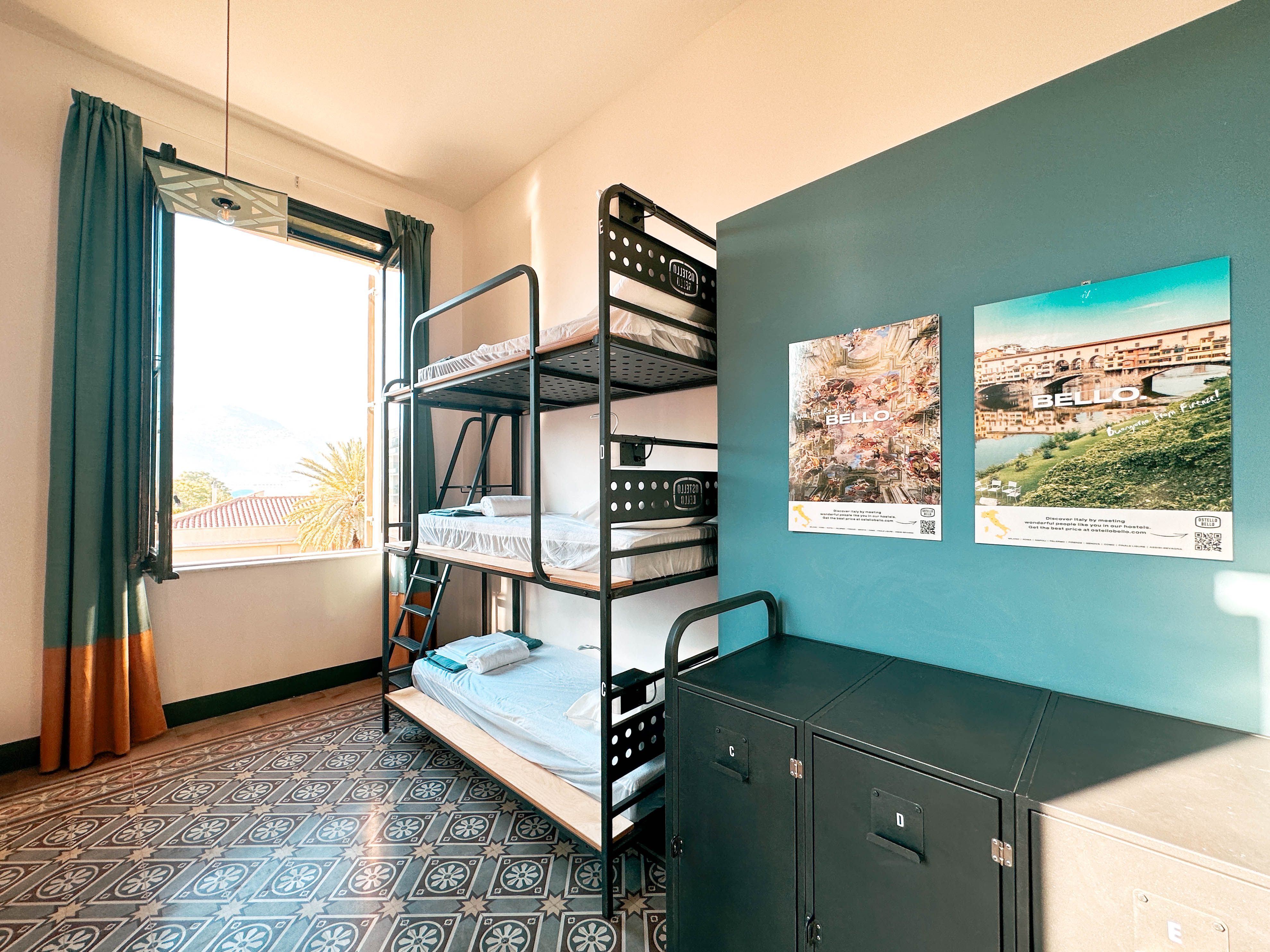 Private, Mixed Dorm, 10 Beds