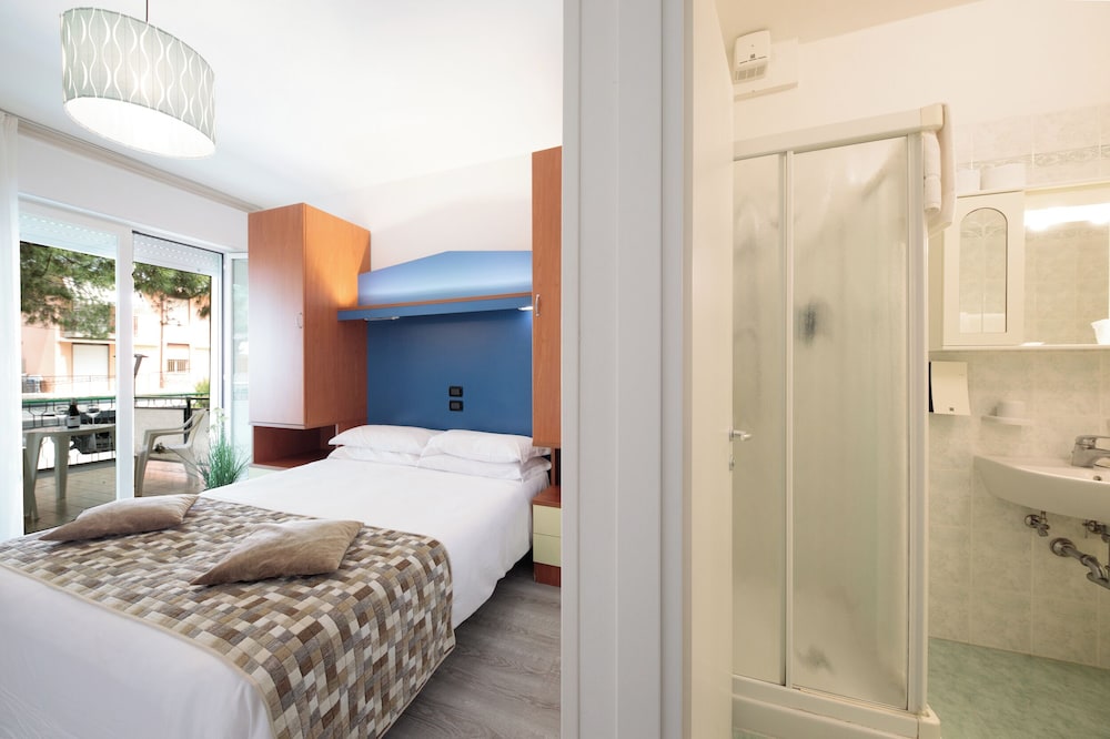 Hotel Derby 15/50