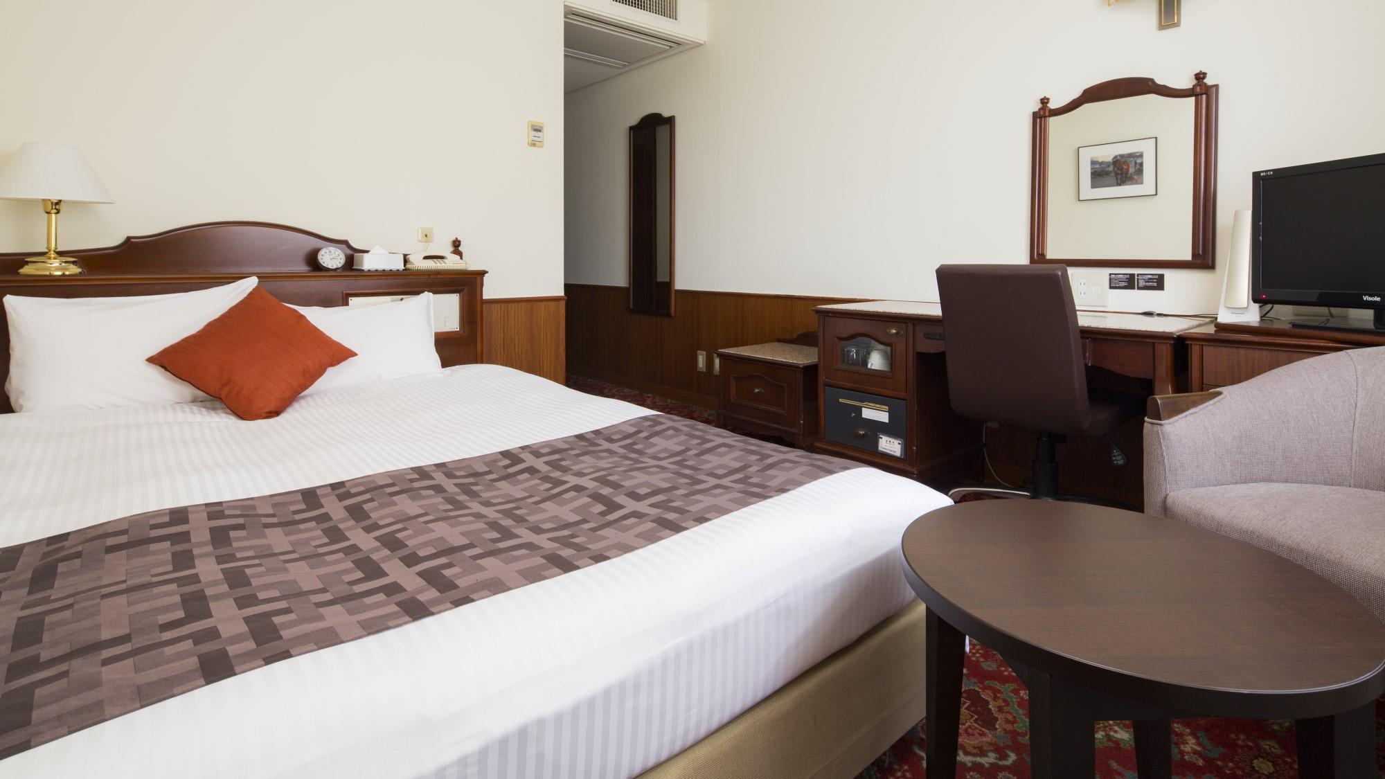Room, Double Bed, Smoking