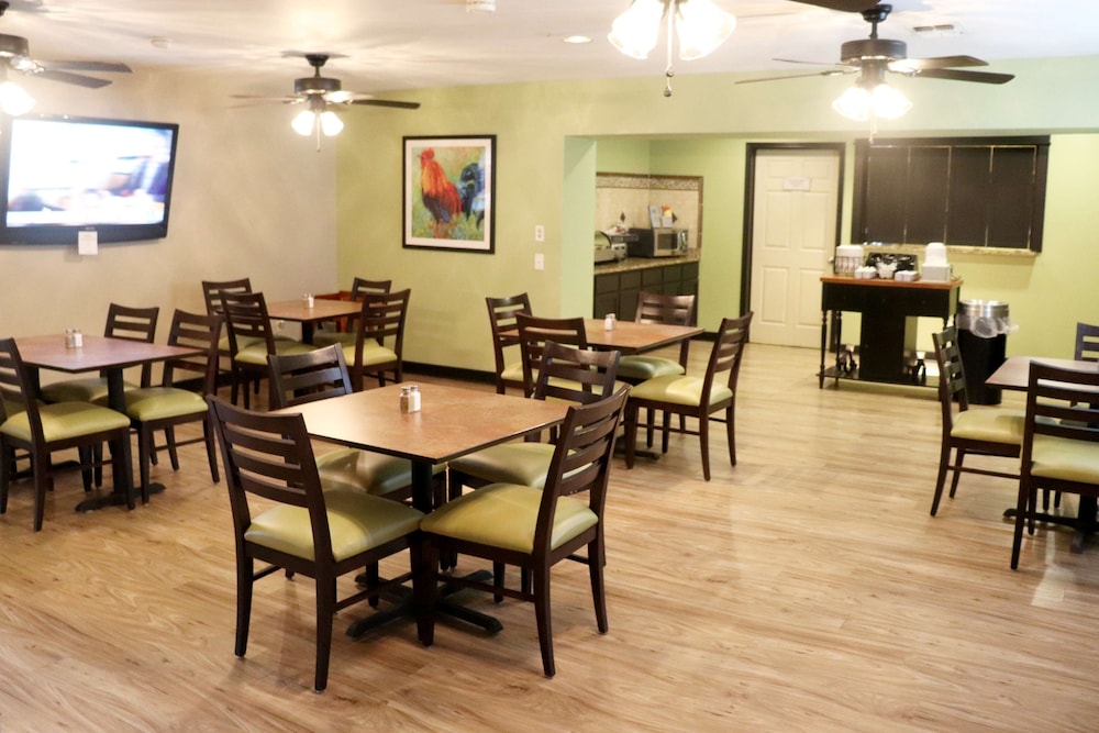 Best Western George West Executive Inn 21/30