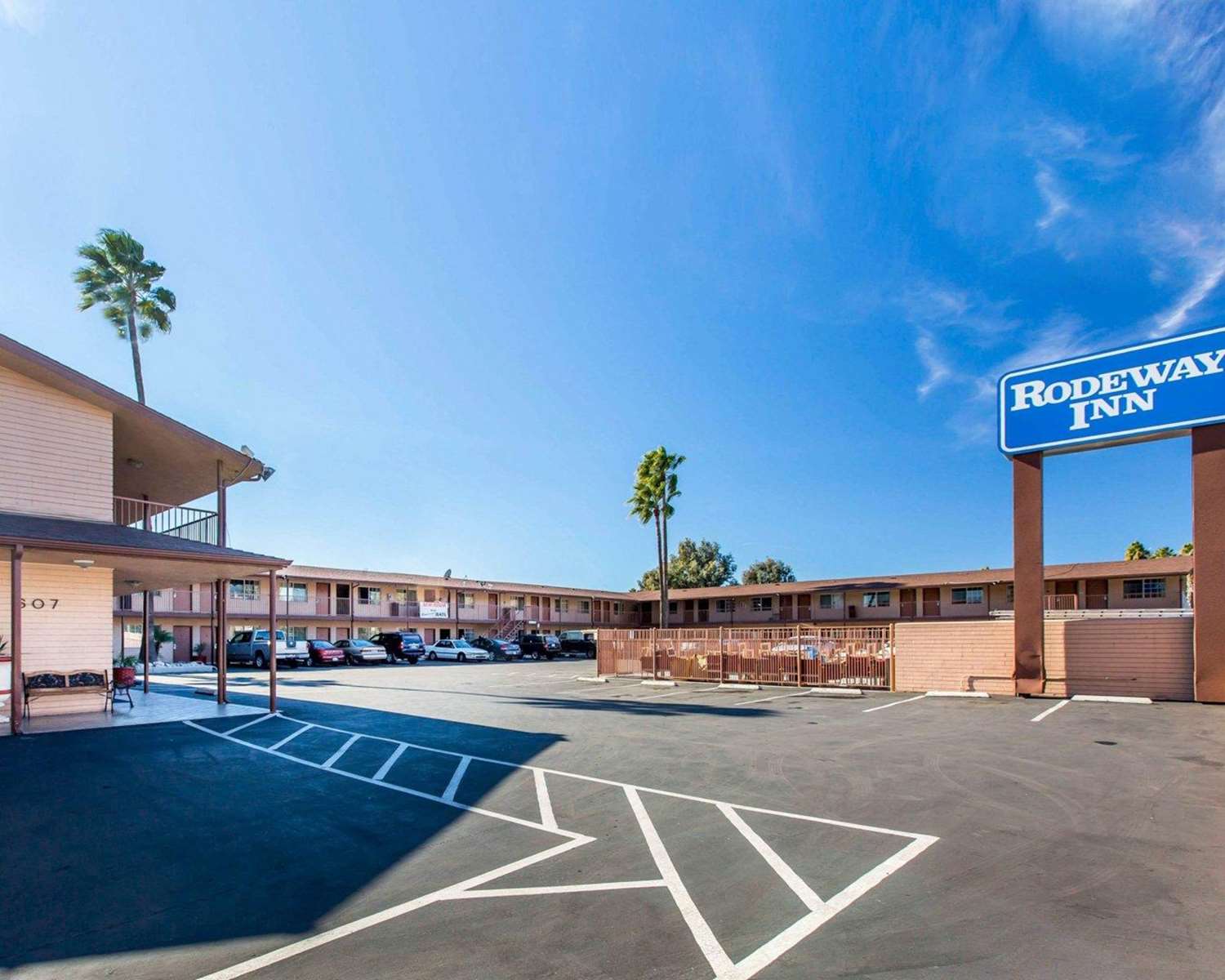 Studio6 Suites San Bernardino, CA 26/36