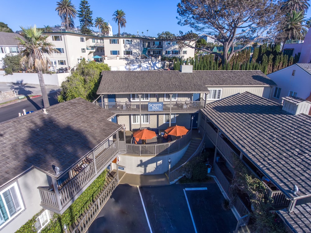 Scripps Inn La Jolla Cove 40/48