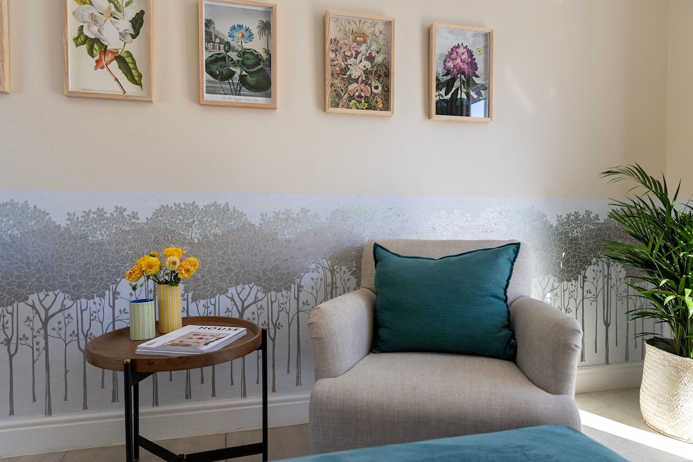 Lemoenkloof Guest House 33/50