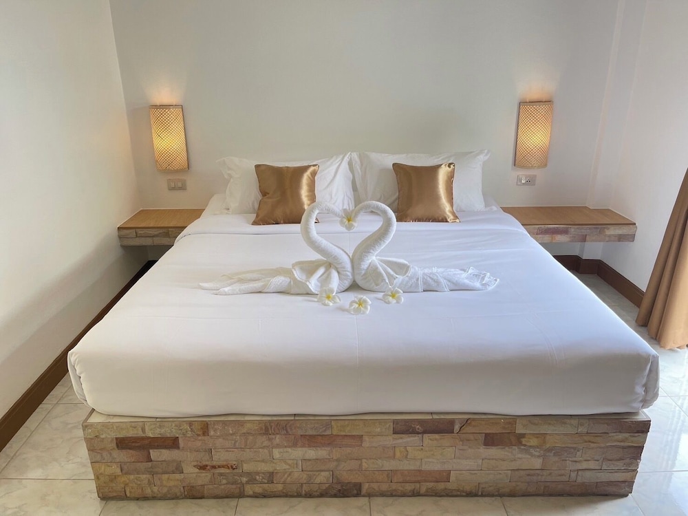 Sunrise Serenity Phuket Resort 15/50