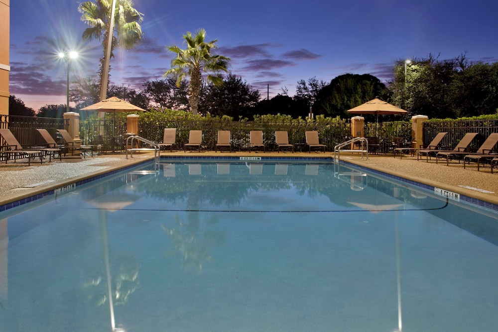 Hyatt Place Across from Universal Orlando Resort 36/60