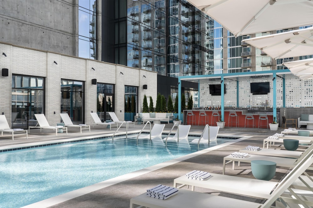 Hyatt Centric Downtown Nashville 24/50