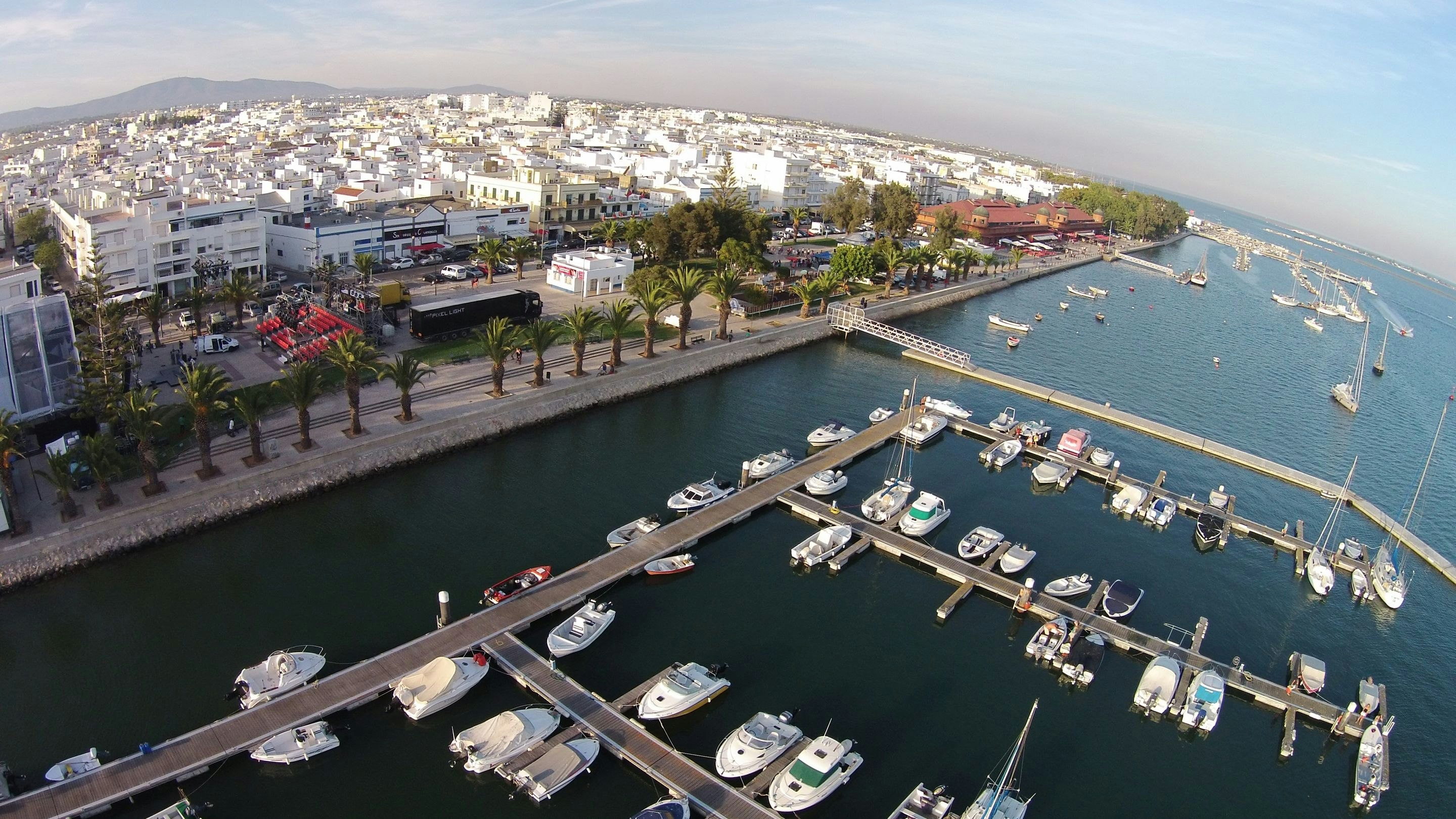Real Marina Hotel & Spa 77/83