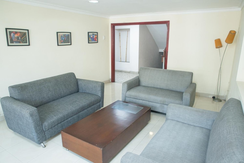 Ayenda 1313 Barahona 72 20/29
