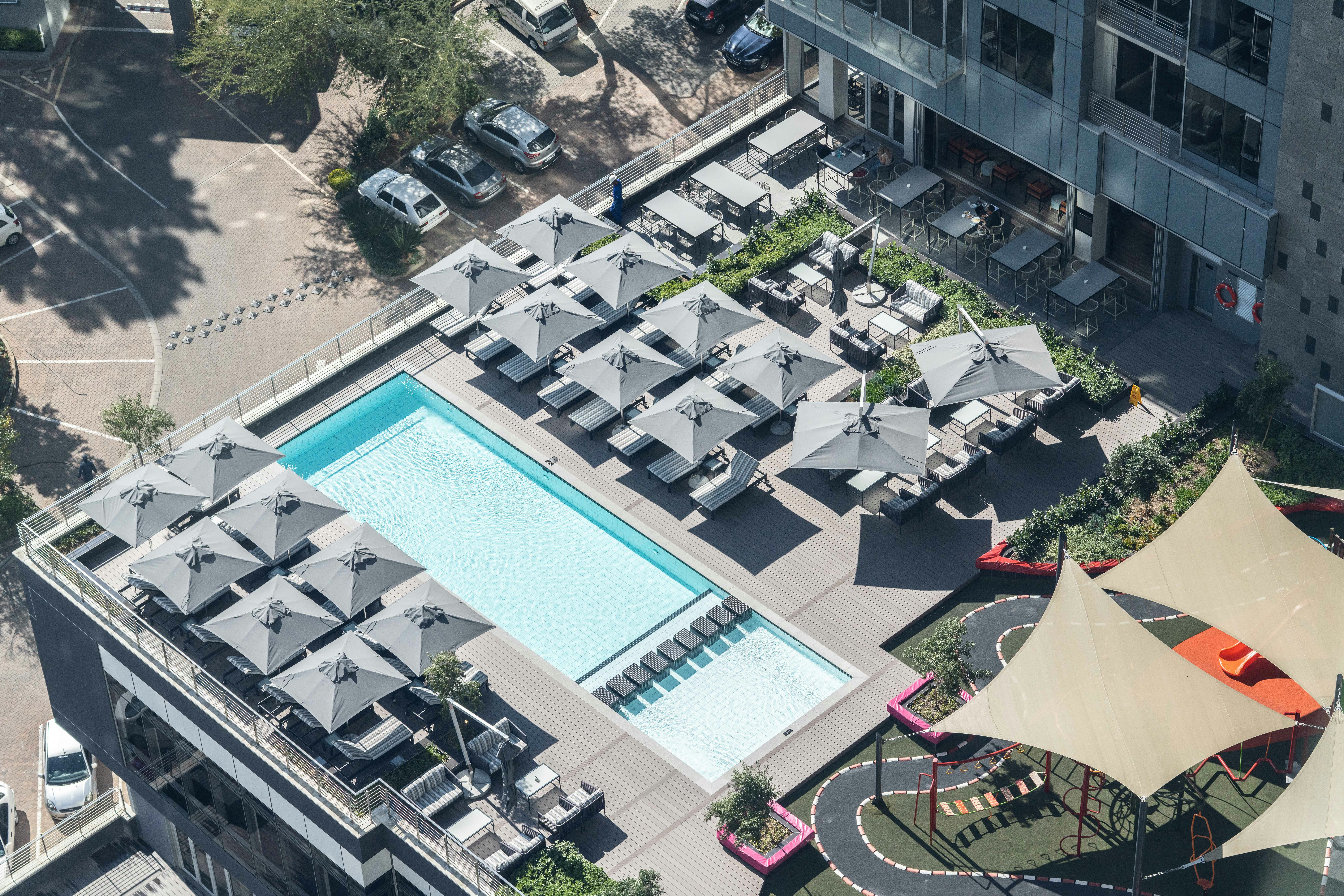 Sandton Hotel 7/58