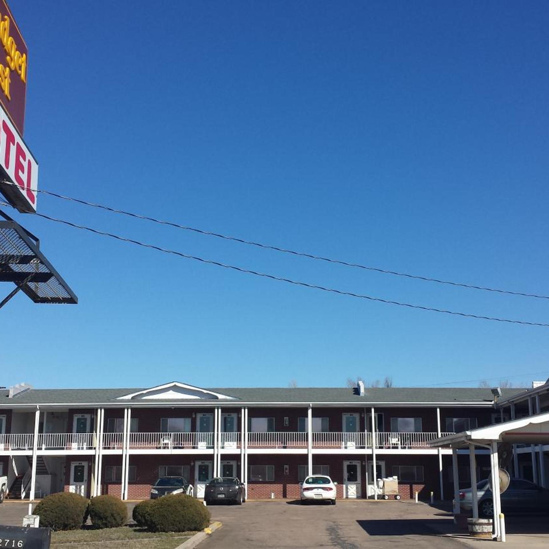 Budget Host 254 Inn Loveland 2/28