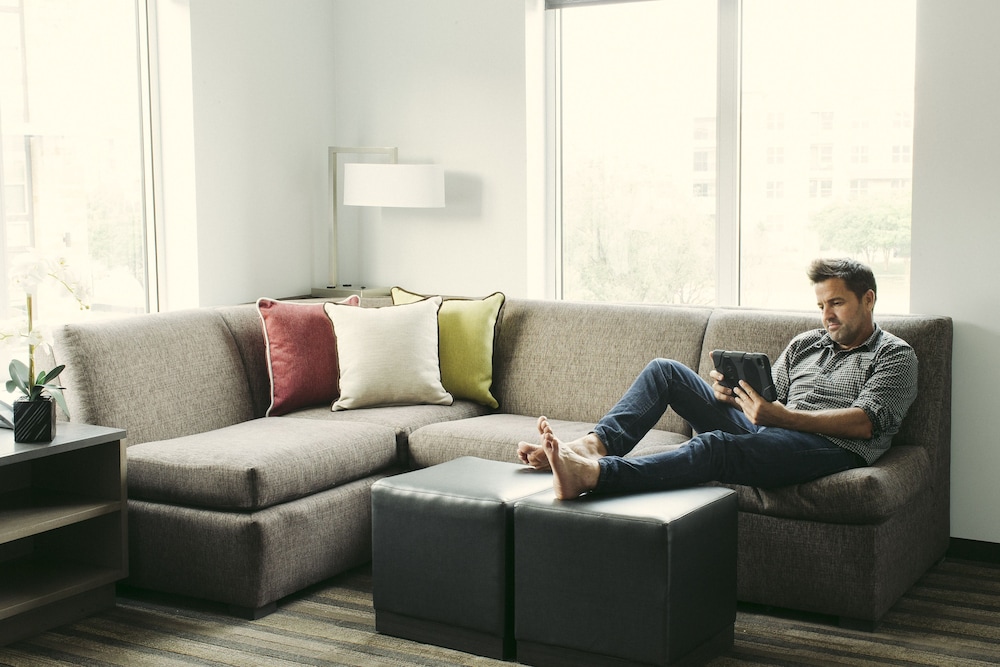Hyatt House Dallas Frisco 40/67