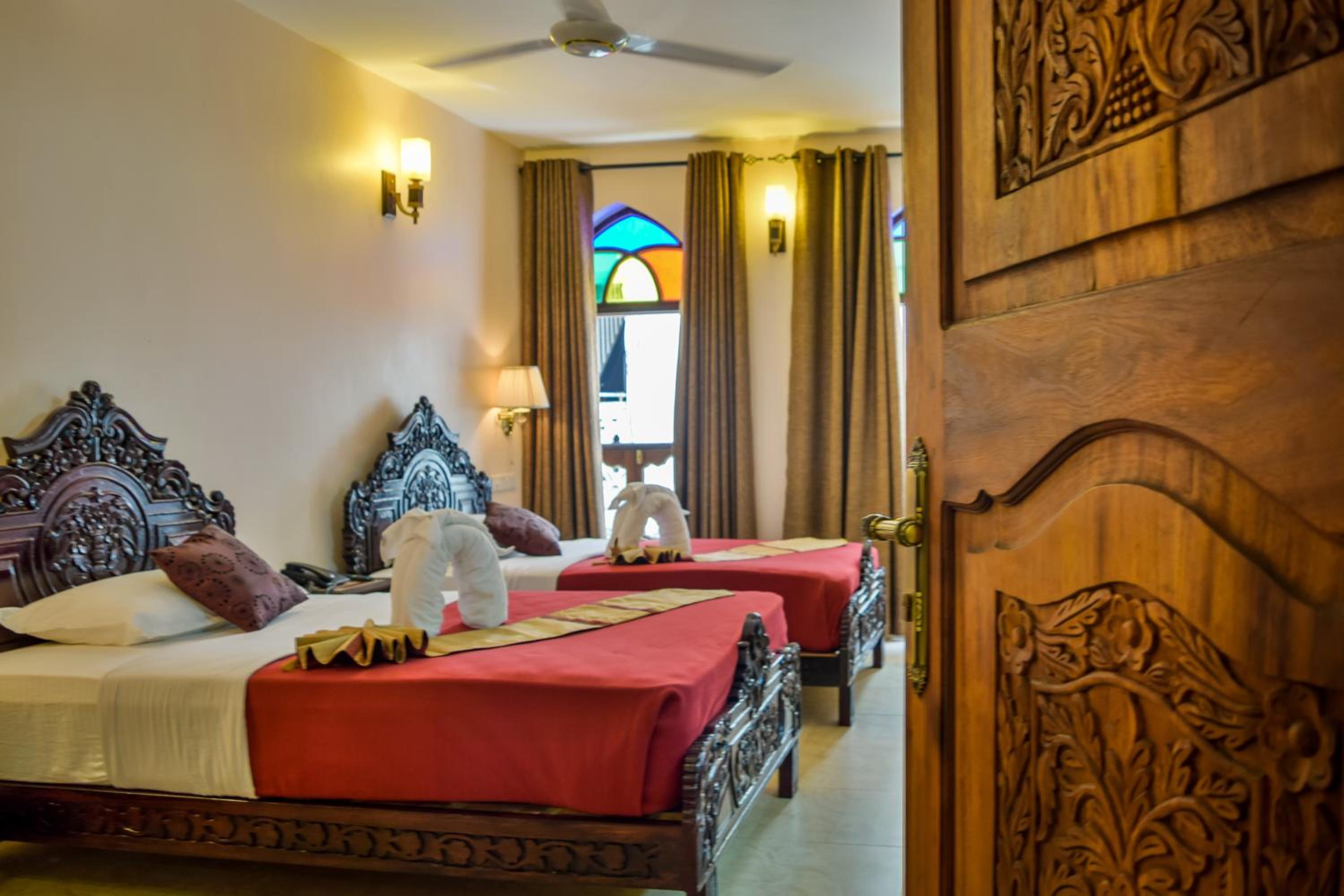 ROOM, TWIN BEDS, ANNEX
