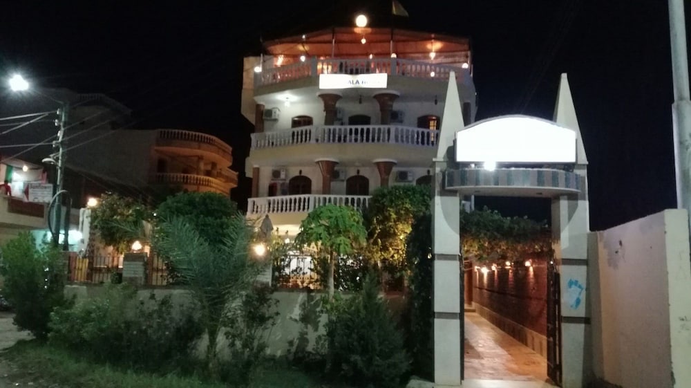 El Mesala Hotel 4/50