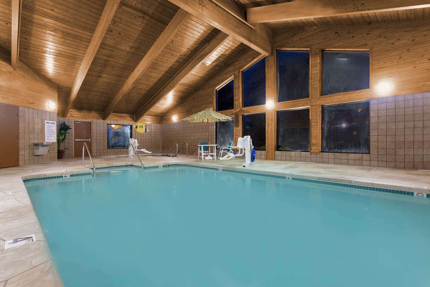 AmericInn by Wyndham Sheboygan 9/27