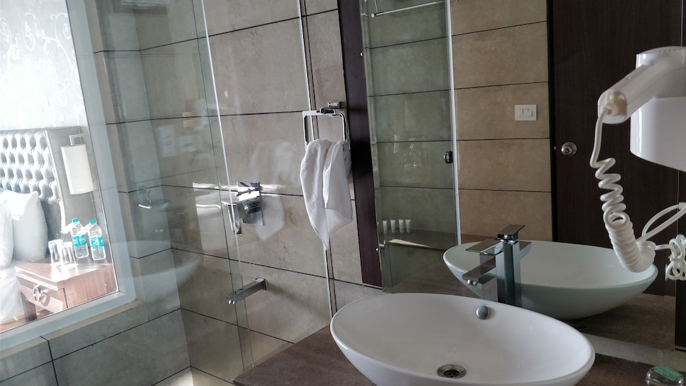 Best Western Indraprastha Resort And Spa 10/61