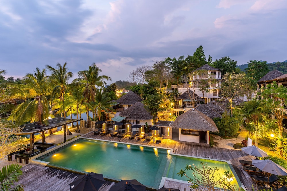 Aana Resort & Spa Koh Chang 40/50