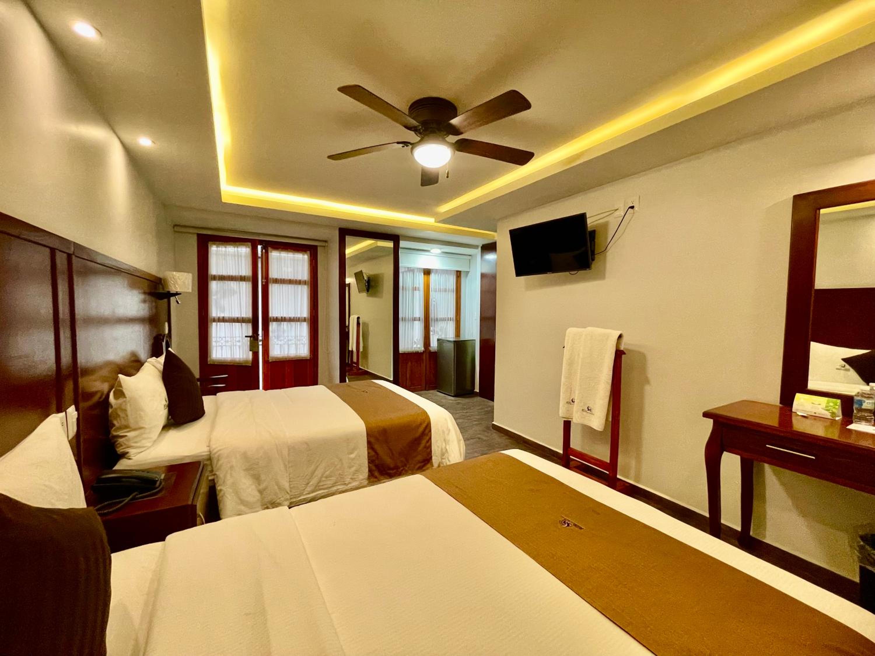 Junior Suite, Deluxe