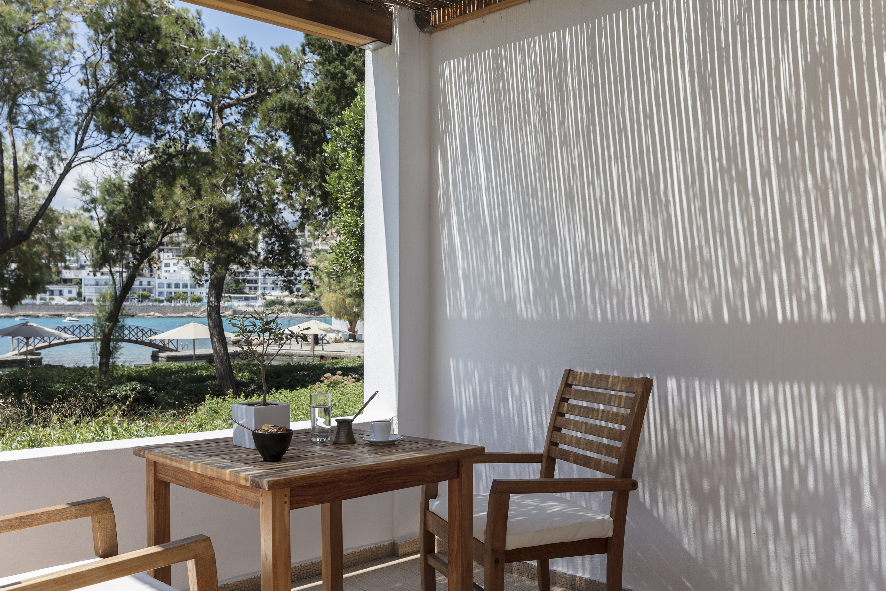 Minos Beach Art Hotel