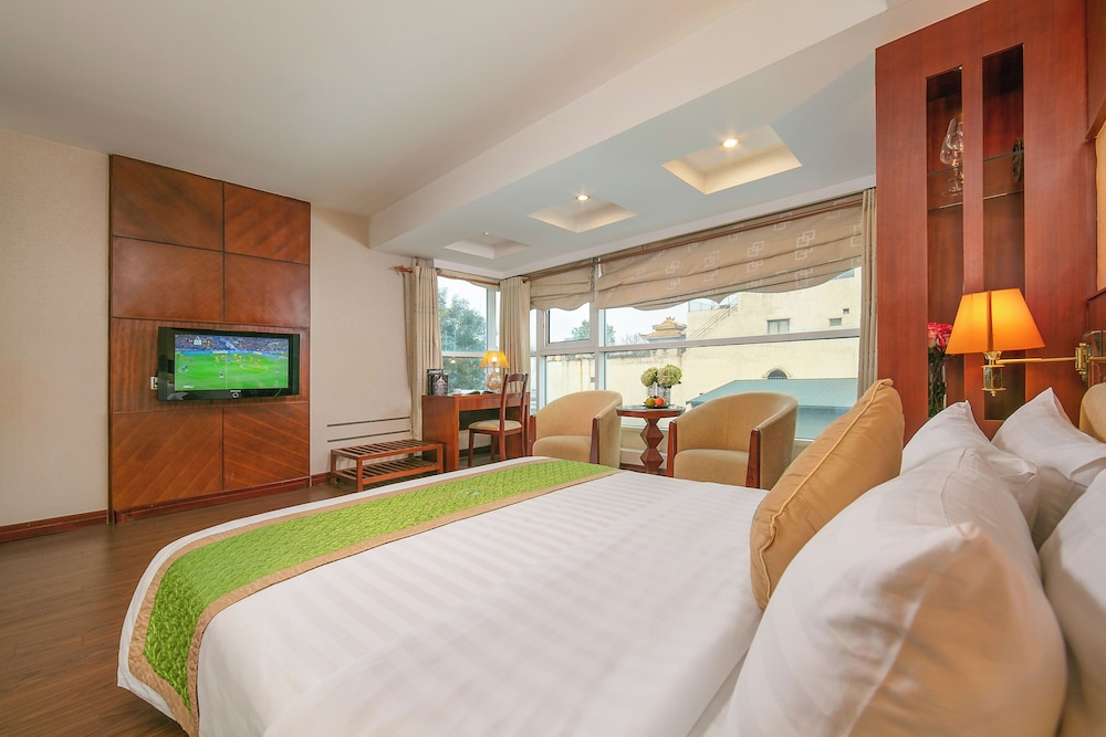 Royal Hotel Nha Trang 12/55