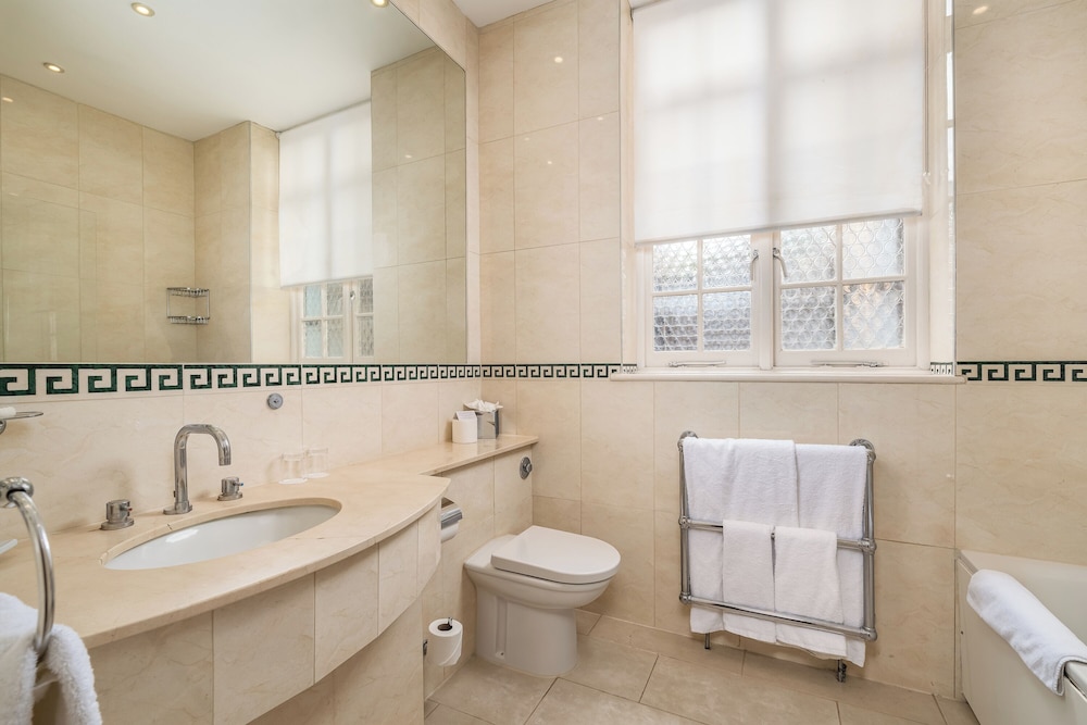 غرفة ديلوكس بسرير مزدوج أو سريرين منفصلين، The Beaufort Knightsbridge 10/10
