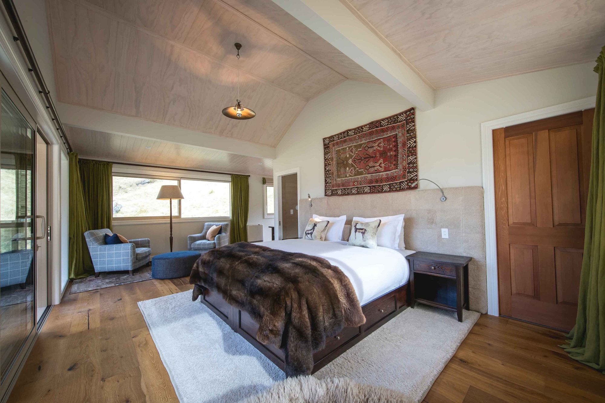 Chalet, Suite