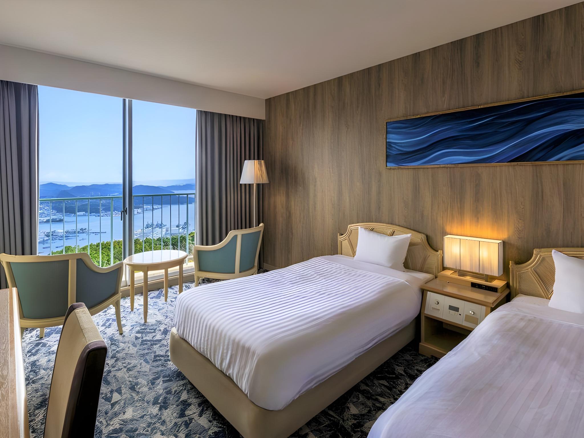 Room, Twin Beds, City View