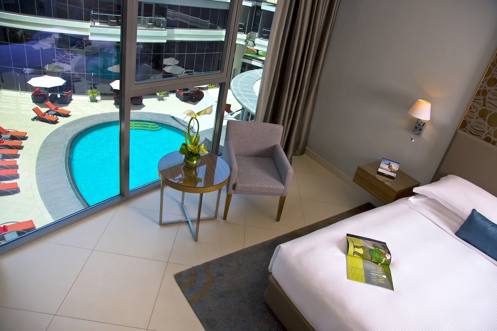 Majestic Arjaan By Rotana 17/57