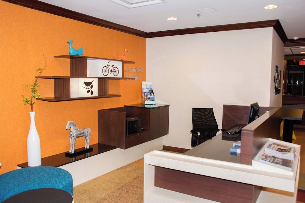 Fairfield Inn Suites Butler 9/50