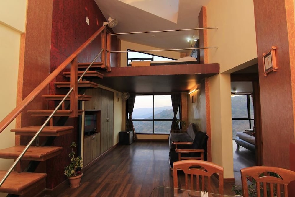 Mount View Executive 30/50