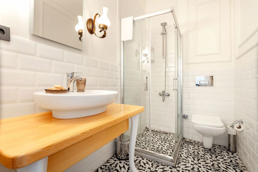 Cezayir Rooms 54/60