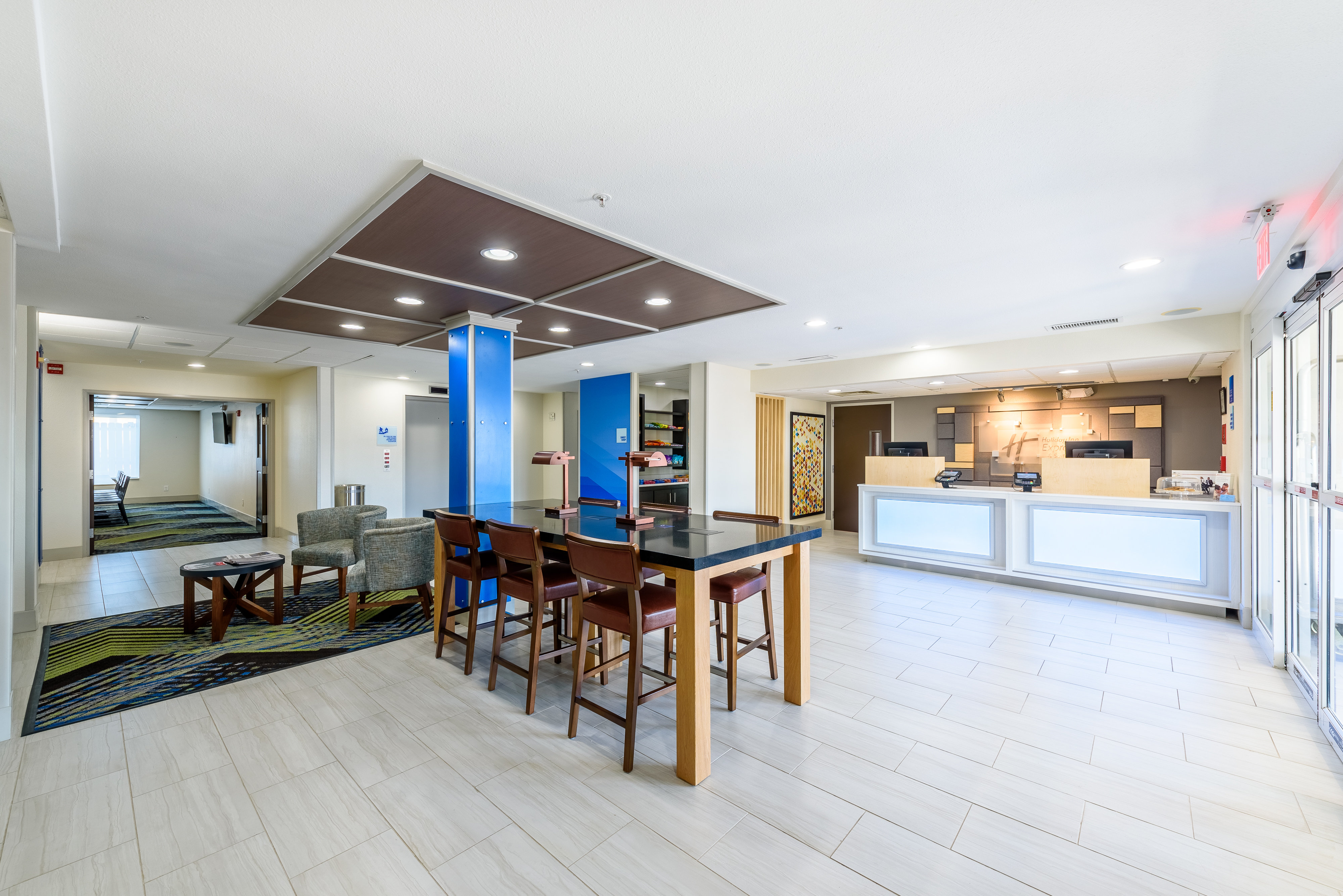 Holiday Inn Express Hotel Suites Bastrop 13/64