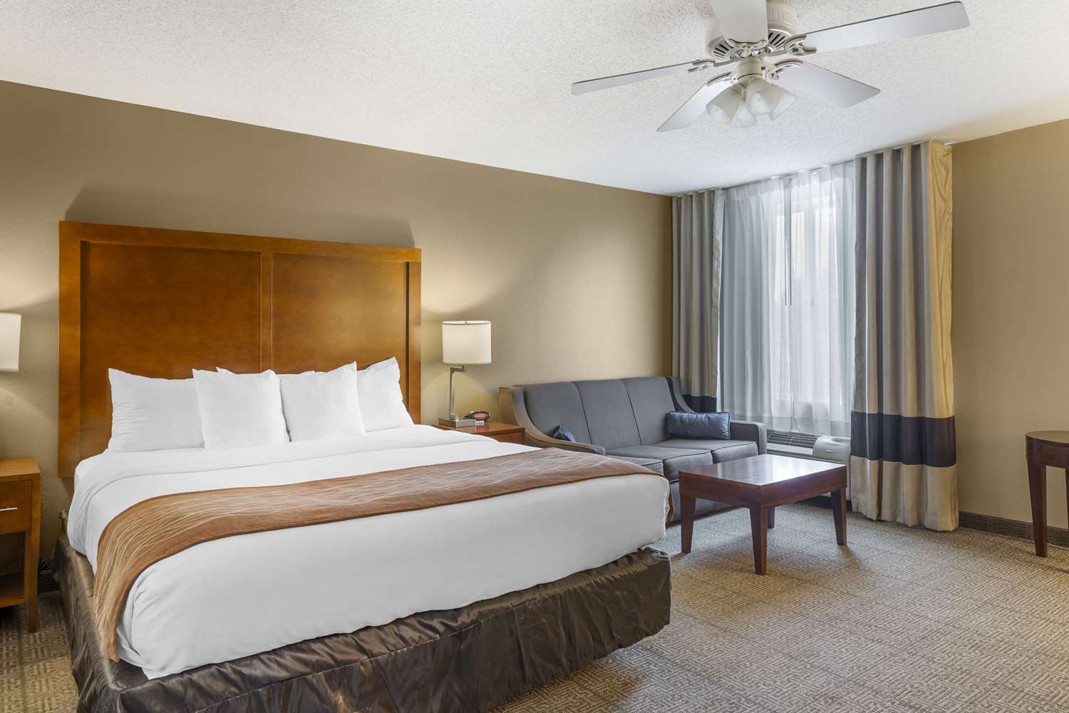 Comfort Inn North Polaris 8/38