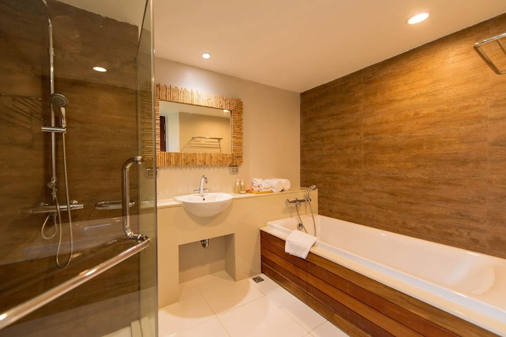 Tup Kaek Sunset Beach Resort and Spa 74/75