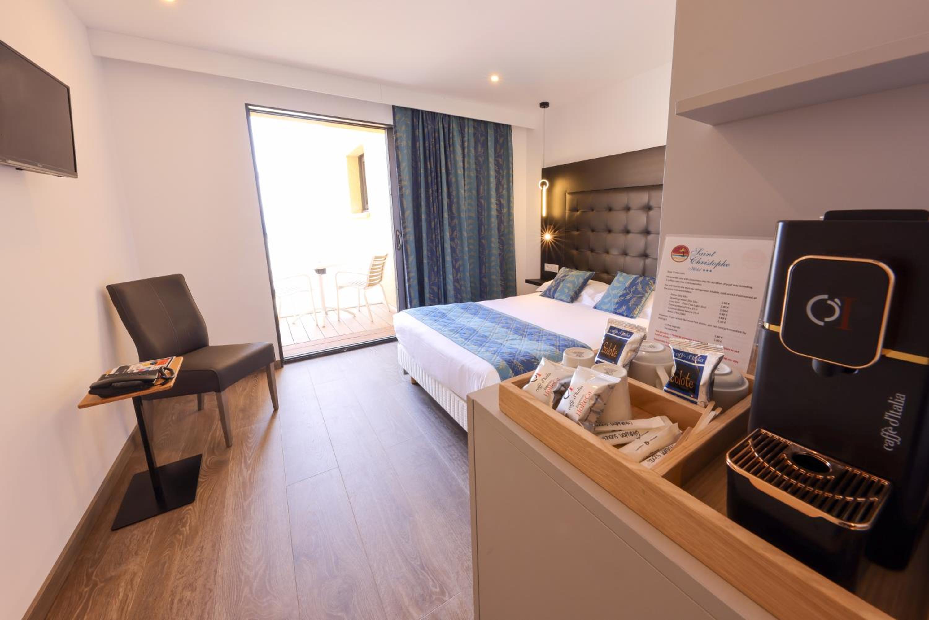 Superior, Double Bed, Sea Front, Sea View، Hotel Saint Christophe Calvi (ex Saint Christophe Corsica) 7/10