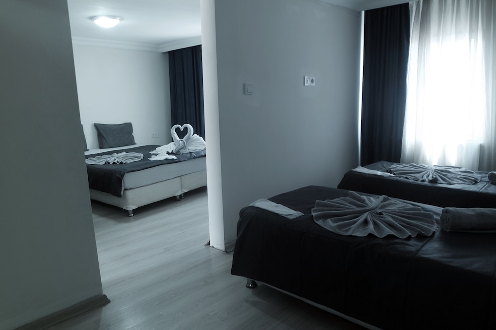 Reydel Hotel 16/72
