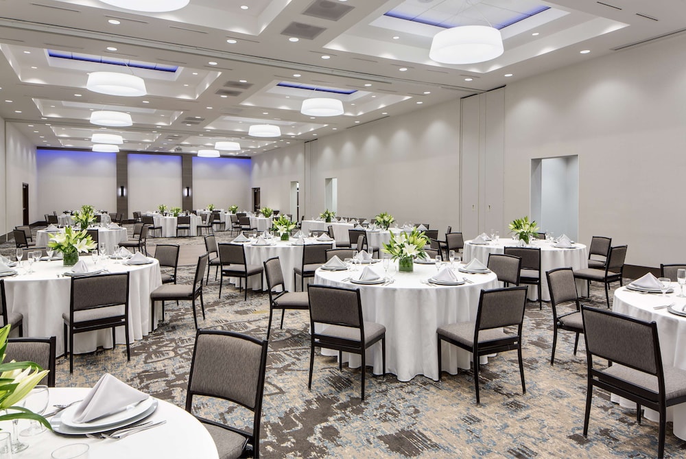 Hyatt Place Tampa/Wesley Chapel 53/61