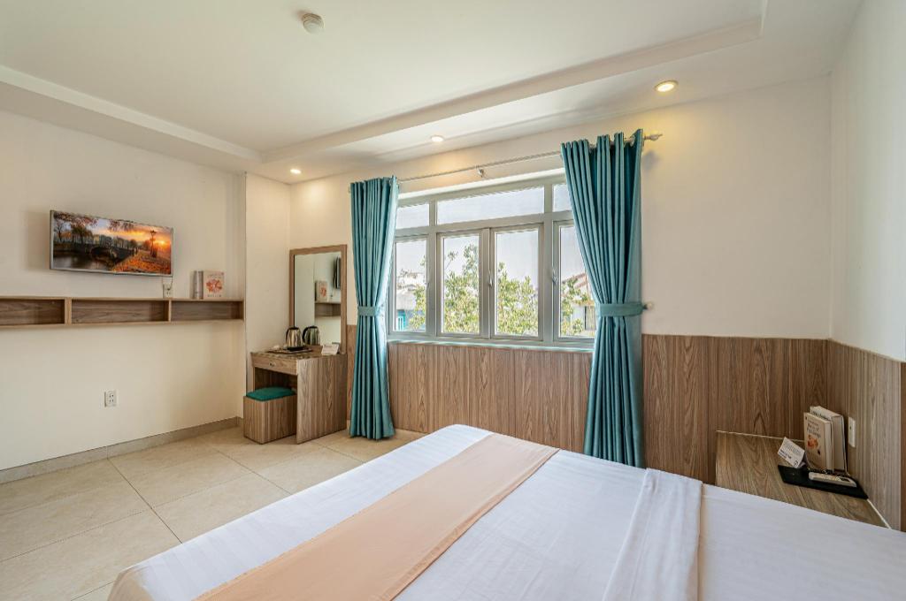 Cozrum - Love Hotel Tran Binh Trong 11/54