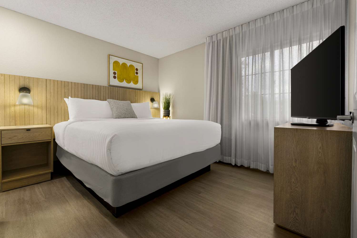Sonesta Simply Suites Irvine East Foothill 7/20