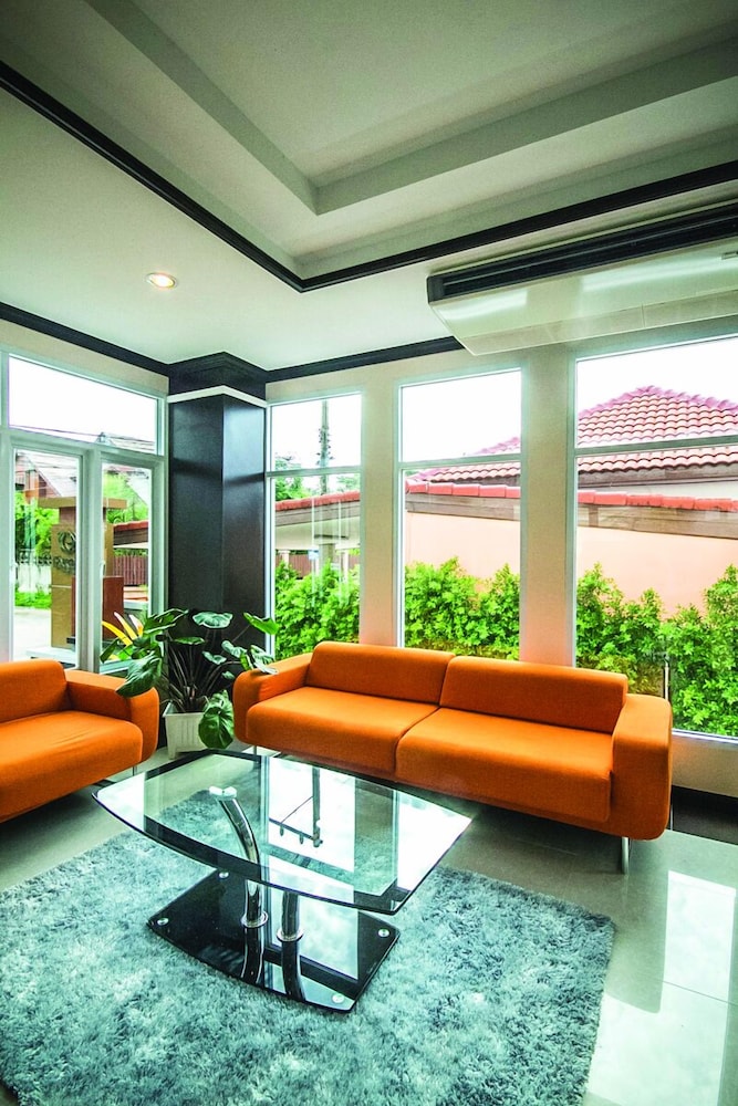 Excella Hotel 49/52