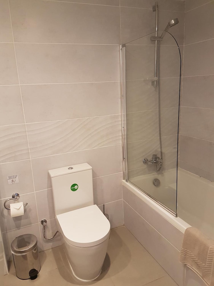 Melini Hotel Suites 39/43