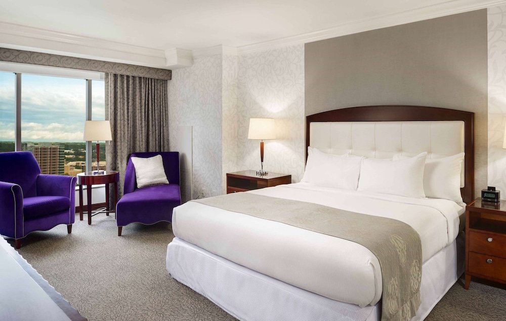 Hilton Charlotte Uptown (ex Hilton Charlotte Center City) 14/82
