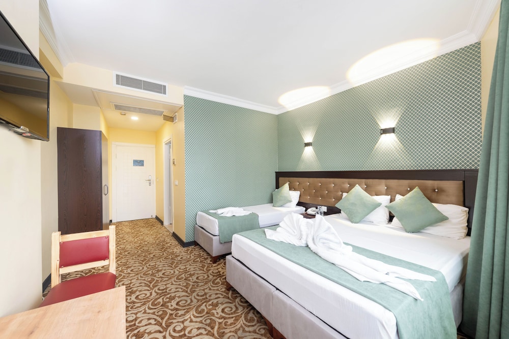 Grand Abimo Hotel (ex Hotel Diamond City) 10/27