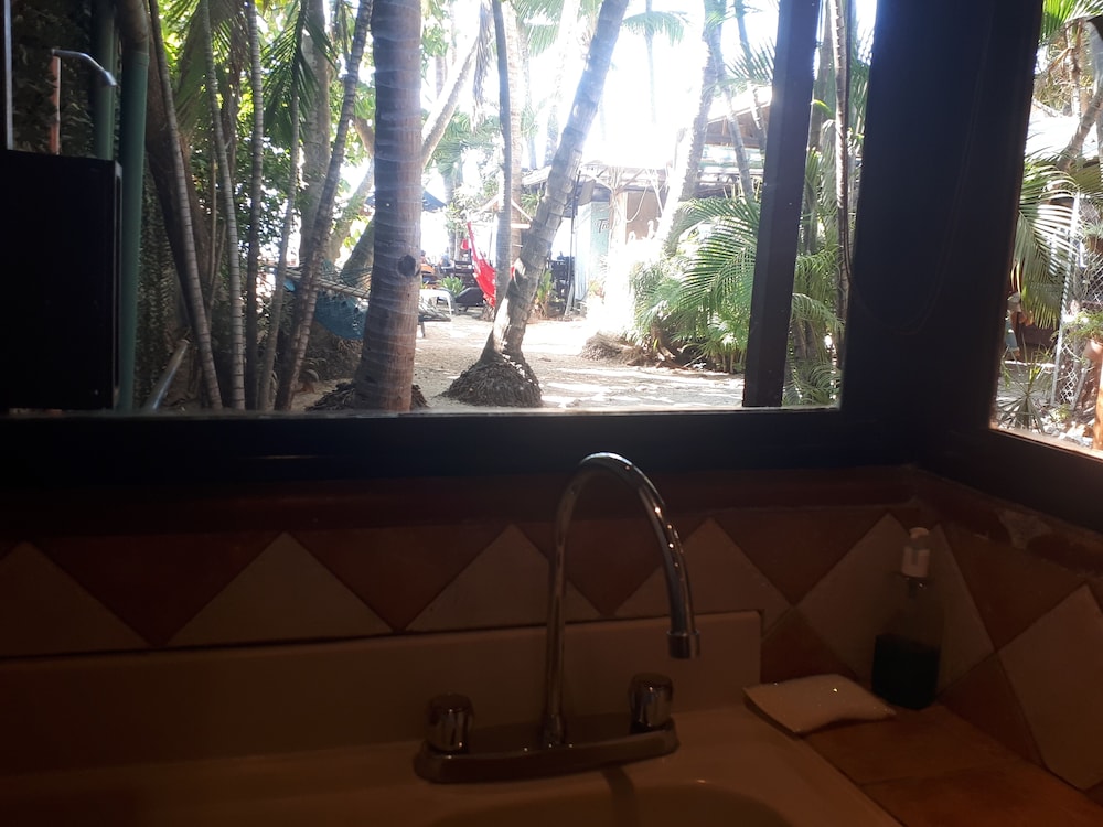 Hotel La Palapa 38/76