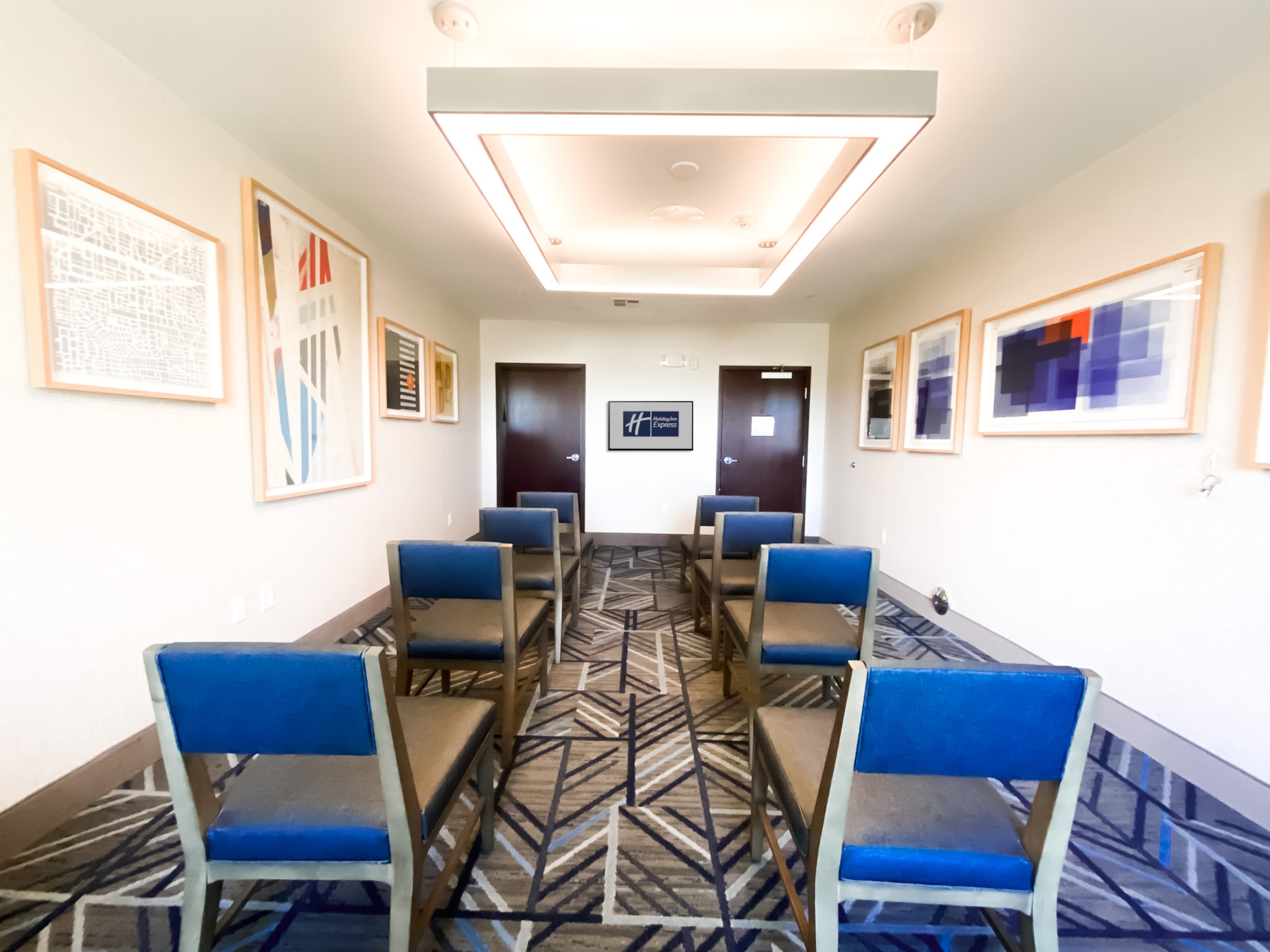 Holiday Inn Express Hotel & Suites Frazier Park 59/67