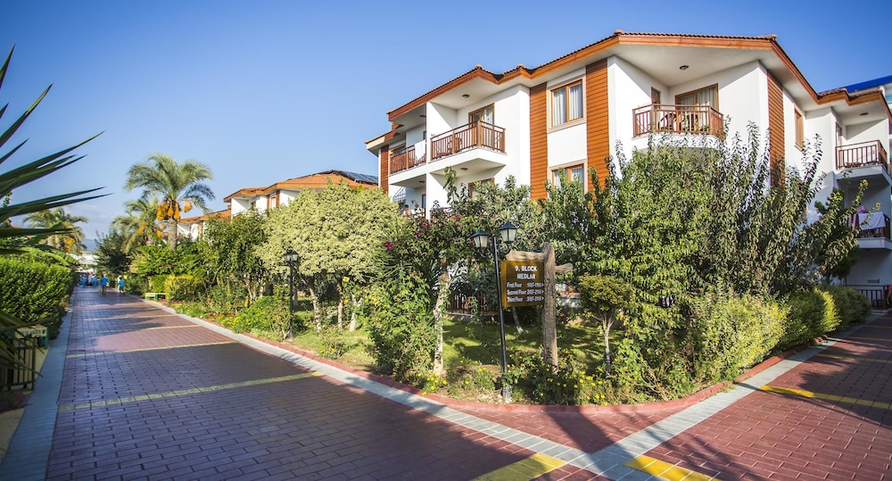 Eftalia Village 16/18
