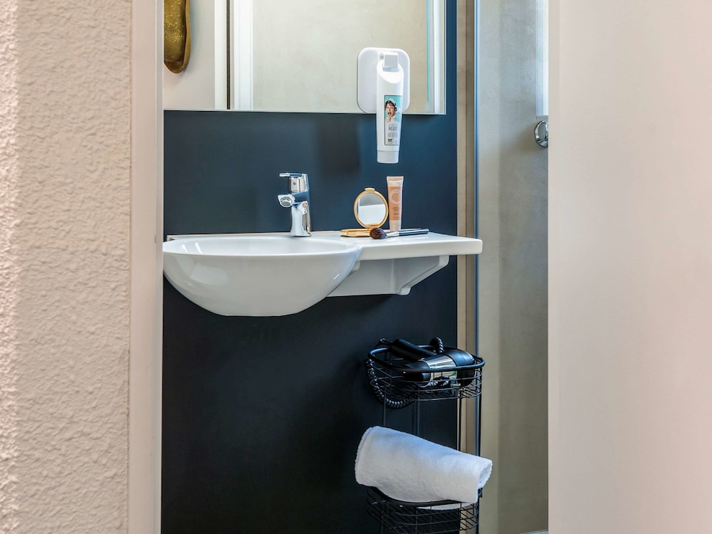 Ibis Styles Boulogne Sur Mer Centre Cathedrale 49/49