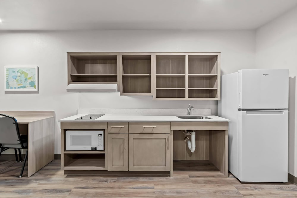 WoodSpring Suites Tucson Medical Center 32/40