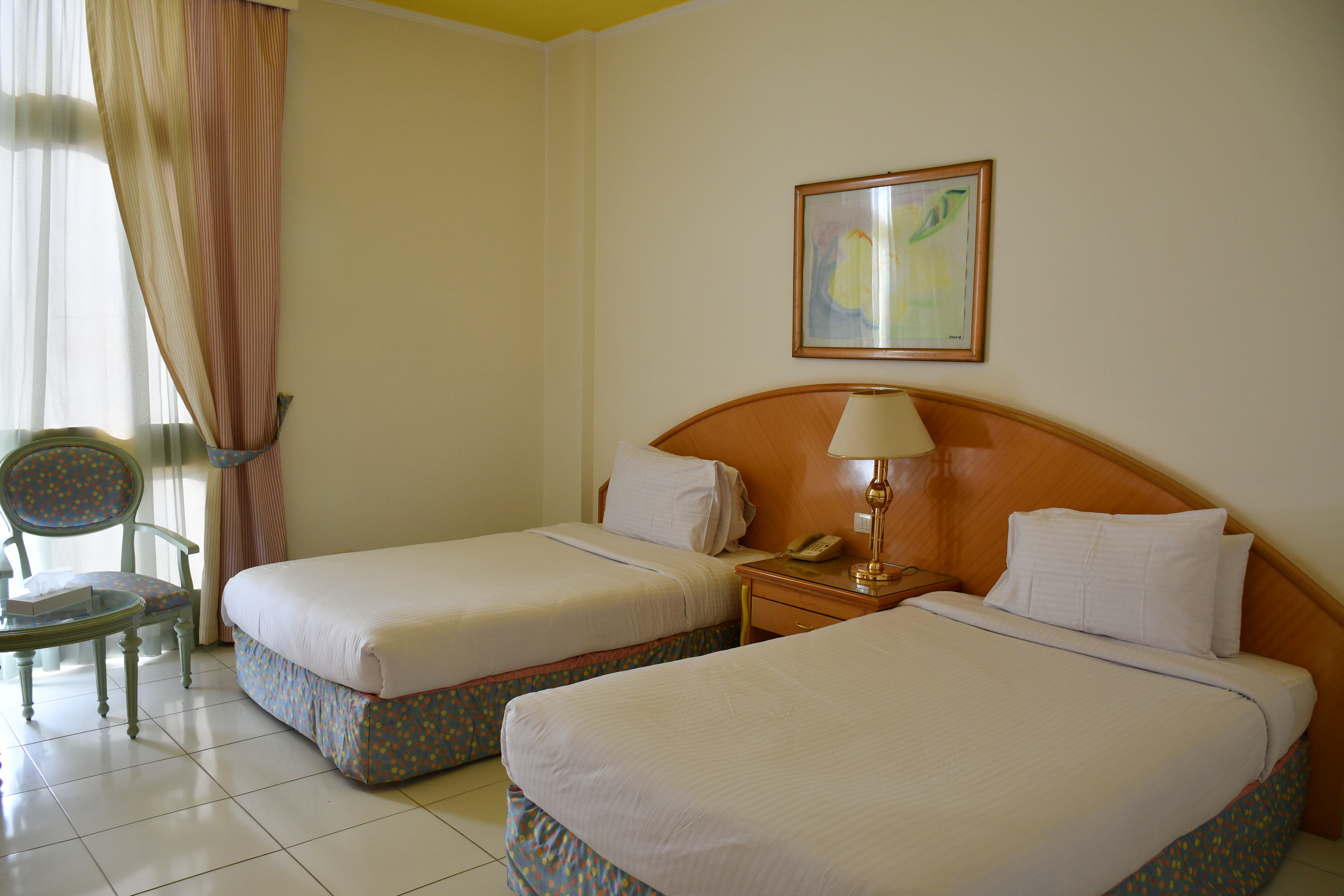 STANDARD POOL OR SEA SIDE VIEW ROOM