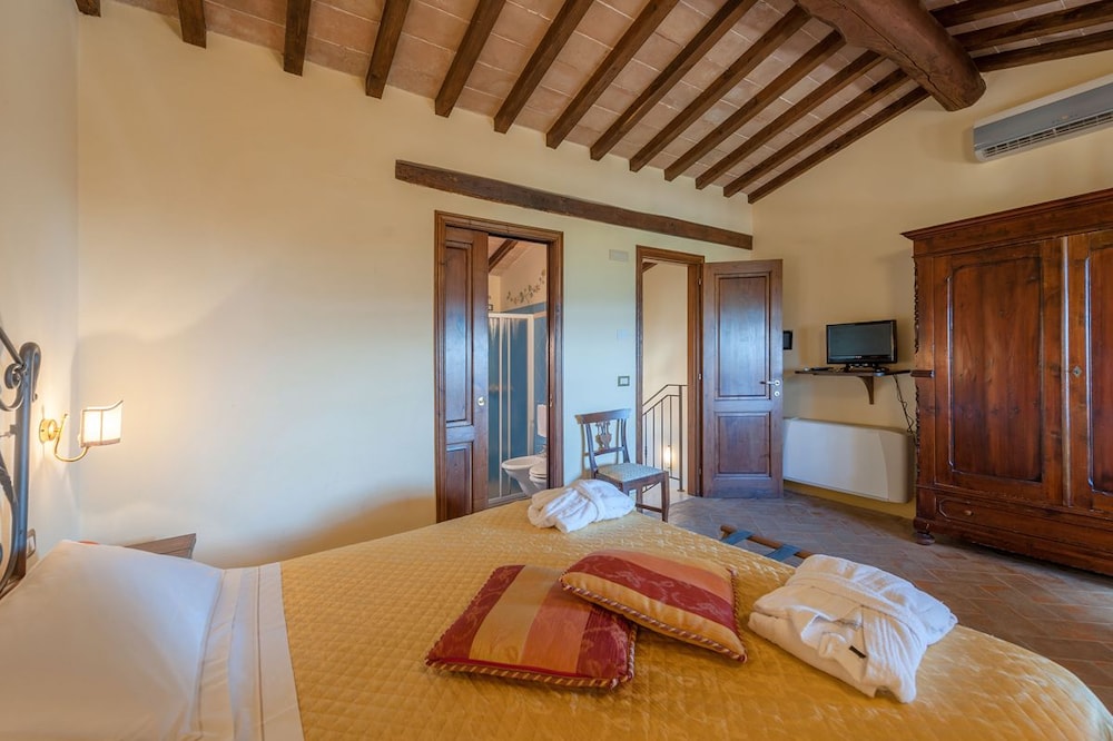 HOTEL SATURNO FONTE PURA 8/32