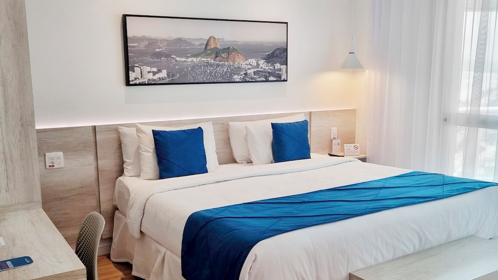 PREMIUM, SUITE, QUEEN BED